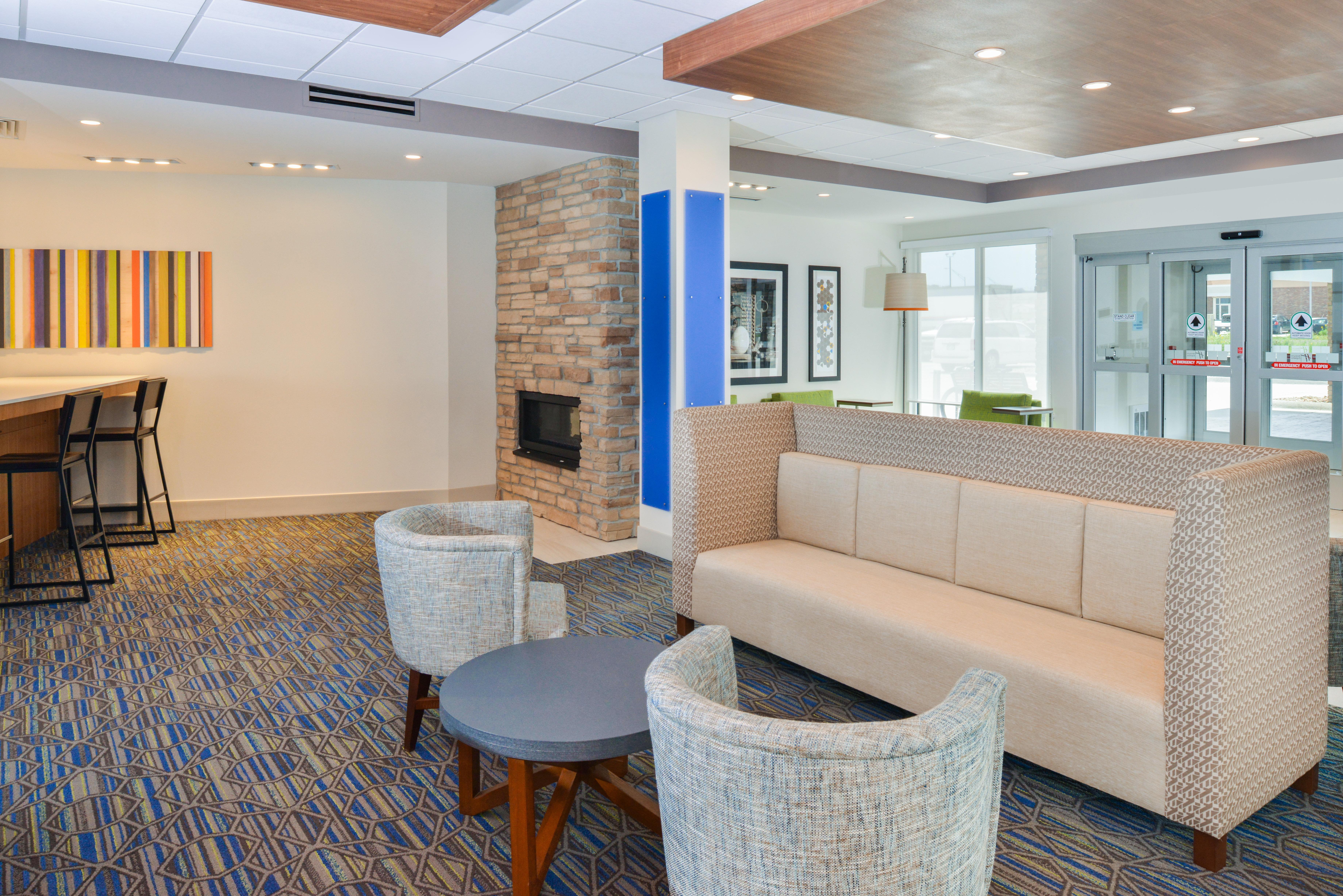 Holiday Inn Express & Suites - Chadron By Ihg Ngoại thất bức ảnh