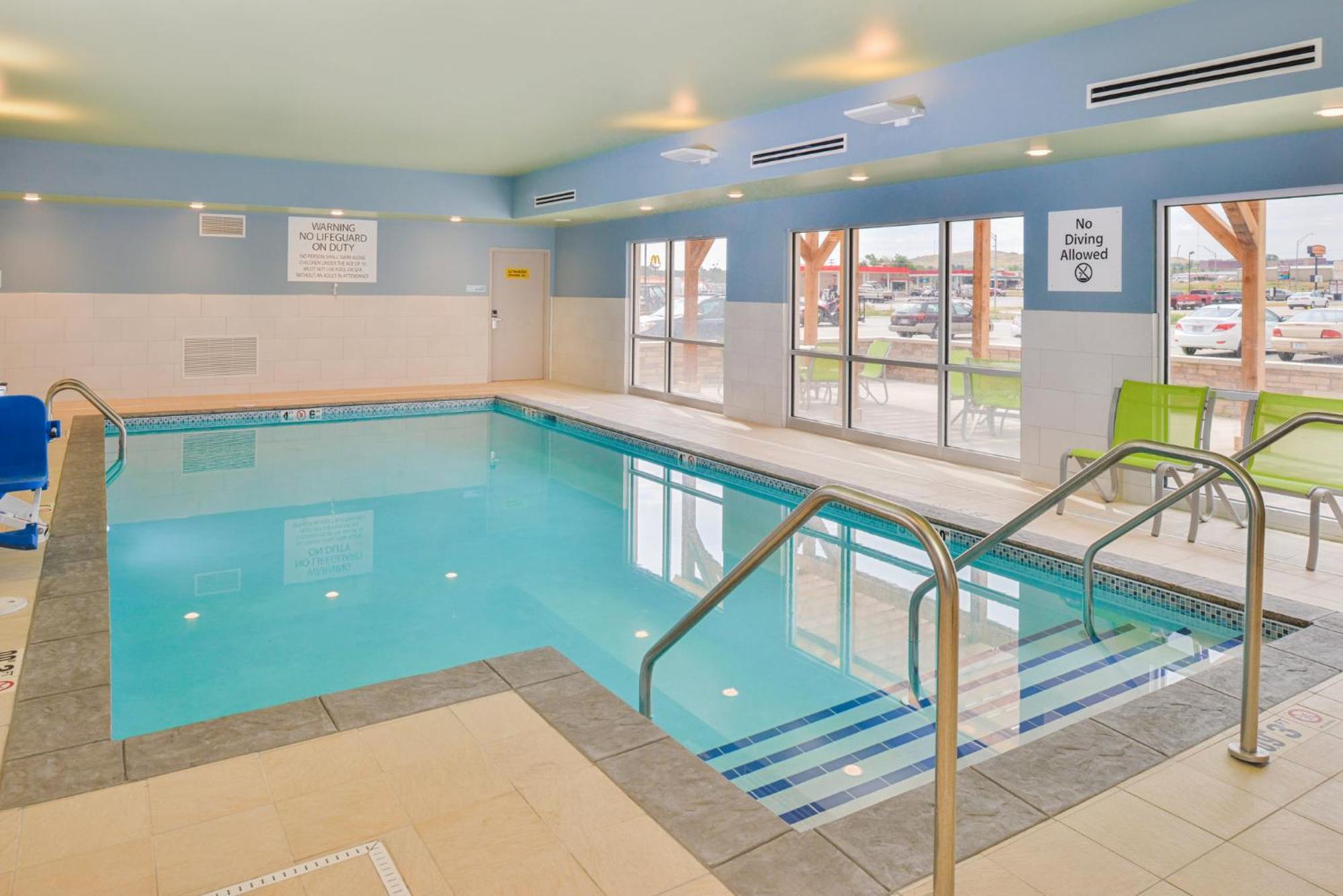Holiday Inn Express & Suites - Chadron By Ihg Ngoại thất bức ảnh